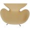 Swan Chair aus gelbem Christianshavns Stoff von Arne Jacobsen 10