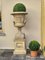 Terracota Garden Campana Urnen mit Sockel im Stil von Thomas Hope 3
