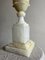 Klassische Urnen Tischlampe aus Alabaster mit geschnitzten Weinblättern, Italien, 1910er 8