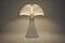 Lámpara de mesa Pipistrello en blanco de Gae Aulenti para Martinelli Luce, años 90, Imagen 6
