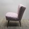 Vintage Pink Cocktail Chair mit Holzbeinen 10