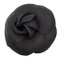Spilla a forma di camelia e raso di seta nero di Chanel, Immagine 1