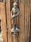 Getränkeschrank aus Eiche mit feinen geschnitzten Figuren 7