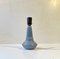Staubblaue Tischlampe aus Keramik mit geometrischem Dekor von Einar Johansen für Søholm, 1960er 5