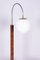 J. Halabala zugeschriebene Art Deco Stehlampe aus Nussholz für Up Závody, Tschechisch, 1920er 8