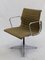 Vintage EA 107 Armlehnstuhl von Charles & Ray Eames für Herman Miller 23
