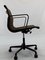 Drehbarer Schreibtischstuhl EA 117 von Charles und Ray Eames für Vitra 7