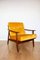 Mid-Century Jugoslawischer Sessel in Goldgelb 9