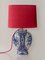 Grande Lampe de Bureau Regina Delft Bleue avec Abat-Jour en Velours Rouge 6