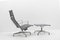 Sillón Ea124 / Ea125 de aluminio con reposapiés de Charles and Ray Eames para Vitra. Juego de 2, Imagen 3