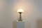 Lampada da tavolo in ottone e vetro opalino, Immagine 9