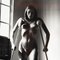 Helmut Newton, Akt, 1987, Schwarz-Weiß-Fotografie, gerahmt 6