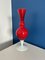 Grand Vase Vintage Rouge en Verre Opalin 1