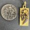 Colgante de medalla con el signo del zodiaco Ares de Capricornio francés en oro amarillo de 18 k, años 60, Imagen 10
