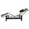 Weiße LC4 Chaiselongue aus Leder von Le Corbusier für Cassina, 1960er 1