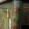 Handgefertigter Schrank aus dem 18. Jahrhundert mit Chinoiserie-Gemälden 15