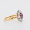Marguerite Ring aus Gold, Diamanten und Rubin, 1900er 5
