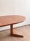 Großer Moderner Dänischer Ovaler Mid-Century Esstisch aus Teakholz 9