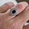 Art Deco Doppelter Halo Ring mit Saphir und Diamanten, 20. Jahrhundert 2