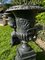 Große viktorianische Gartenurnen aus Gusseisen mit zwei Teilen, 2 . Set 4
