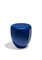 Mesa auxiliar o taburete Dot en azul de Reda Amalou, Imagen 1