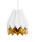 Lampada PLUS Origami bianco polare con strisce dorate di Orikomi, Immagine 1