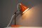 Lámpara de escritorio pequeña en naranja de metal cromado, años 50, Imagen 14