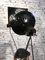Reflector industrial vintage negro con trípode de madera, Imagen 14