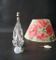 Französische Tischlampe mit Glas Sockel und floralem Schirm, 1950er 6