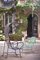 Gardenias Outdoor Armlehnstuhl mit Pergola in Grau von Jaime Hayon für BD Barcelona 2