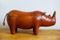 Reposapiés en forma de rinoceronte pequeño de cuero de Dimitri Omersa, años 80, Imagen 3