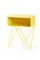 Mesa auxiliar Robot Side Table amarilla de &New, Imagen 1