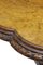 Tavolino ovale antico in legno di noce intagliato, Immagine 4