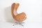 Egg chair vintage con poggiapiedi di Arne Jacobsen per Fritz Hansen, Immagine 4