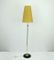 Lámpara de pie vintage de fibra de vidrio y latón, años 50, Imagen 1