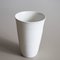 Weiße handgefertigte Vase von Studio RO-SMIT 1