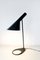 Lámpara de mesa AJ vintage negra de Arne Jacobsen para Louis Poulsen, años 60, Imagen 3