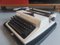 Vintage Erika 100 Schreibmaschine von Robotron 2