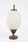 Eiförmige italienische Mid-Century Tischlampe aus Messing & Opalglas, 1960er 10