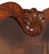 Vitrina Chippendale de madera nudosa de nogal, años 10, Imagen 4