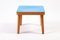 Mesa auxiliar pequeña de madera con tablero azul, años 70, Imagen 2