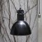 Lámpara colgante industrial vintage esmaltada en negro, años 30, Imagen 4