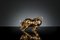 Goldene Wall Street Bull Skulptur aus Keramik von VGnewtrend 1