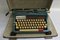 Vintage Deluxe 1522 Typewriter from Brother 2