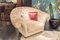 Rosa Versailles Sessel mit Kunstfellbezug von VGnewtrend 3