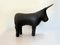 Sgabello a forma di toro in pelle di Dimitri Omersa, anni '60, Immagine 4