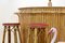 Mueble bar Tiki Mid-Century de bambú y ratán con taburetes, Imagen 3