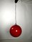 Lámpara de araña con globo de vidrio rojo, años 70, Imagen 8