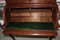 Antiker Napoleon III Schreibtisch aus Mahagonifurnier & Leder 7