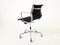 Sedia da ufficio EA 117 di Charles & Ray Eames per Vitra, Immagine 2